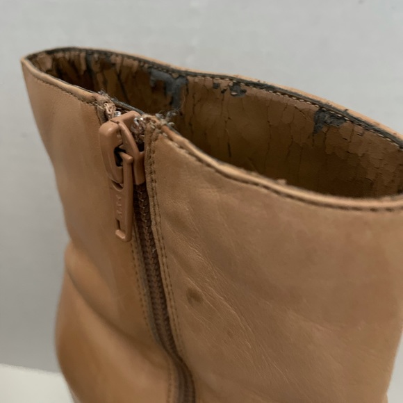 St Johns Bay tan leather boots, 8, GUC - Picture 7 of 9